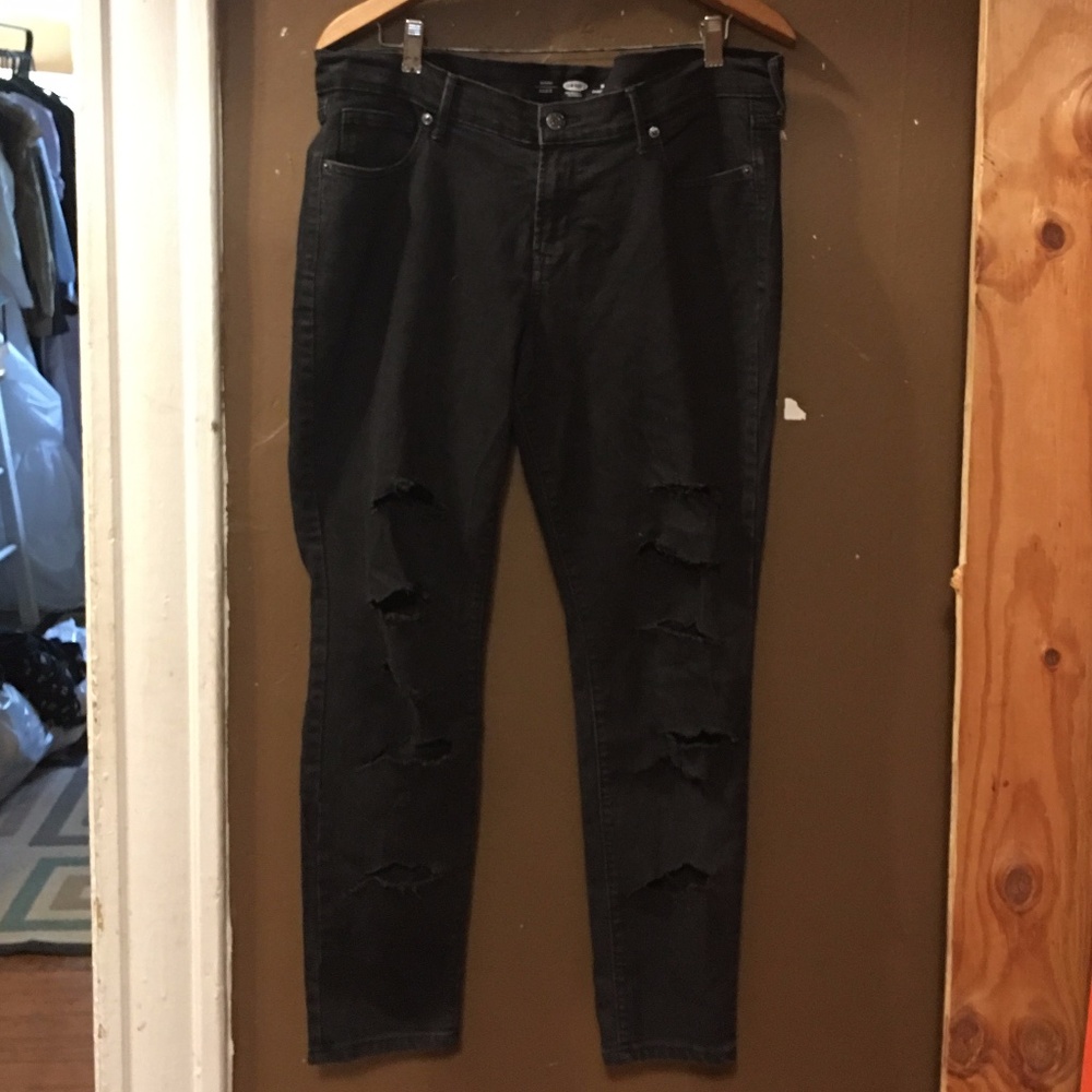 Old Navy Ripped Skinny jeans
